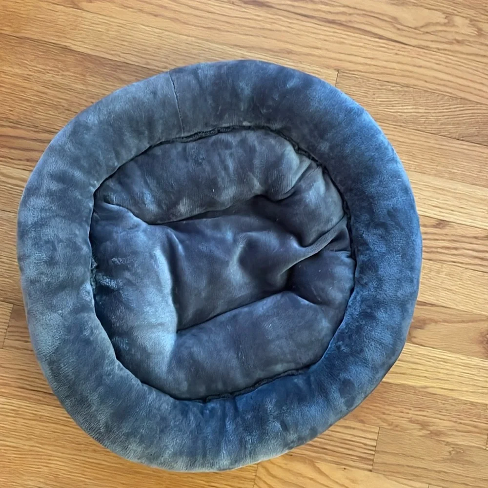 Small Dog/Cat Bed